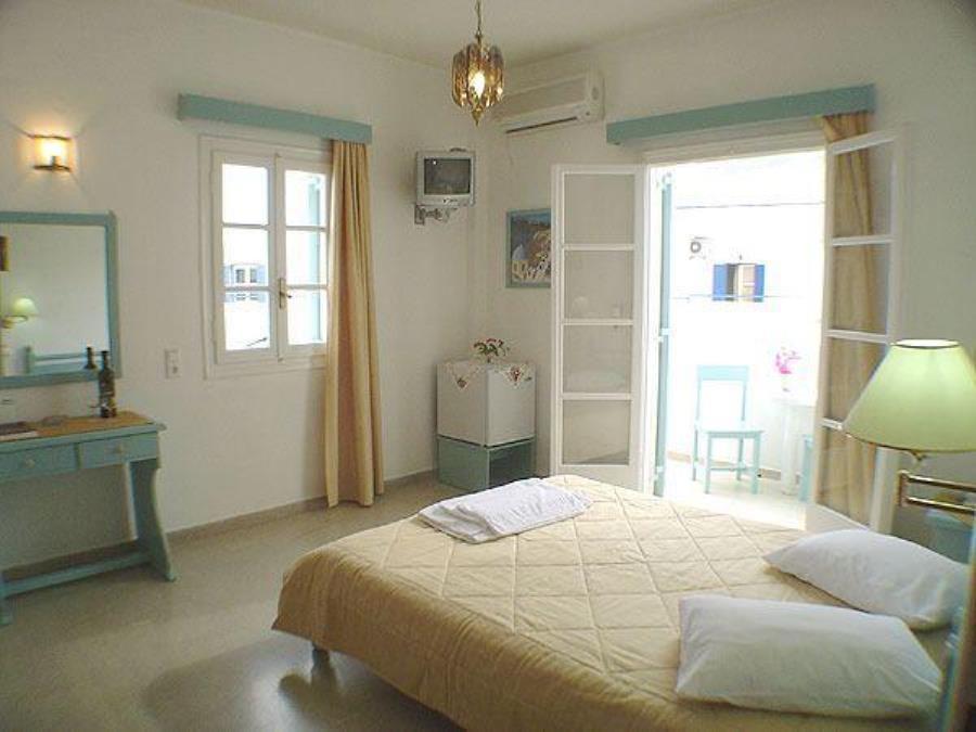 Kymata Hotel Kamári エクステリア 写真