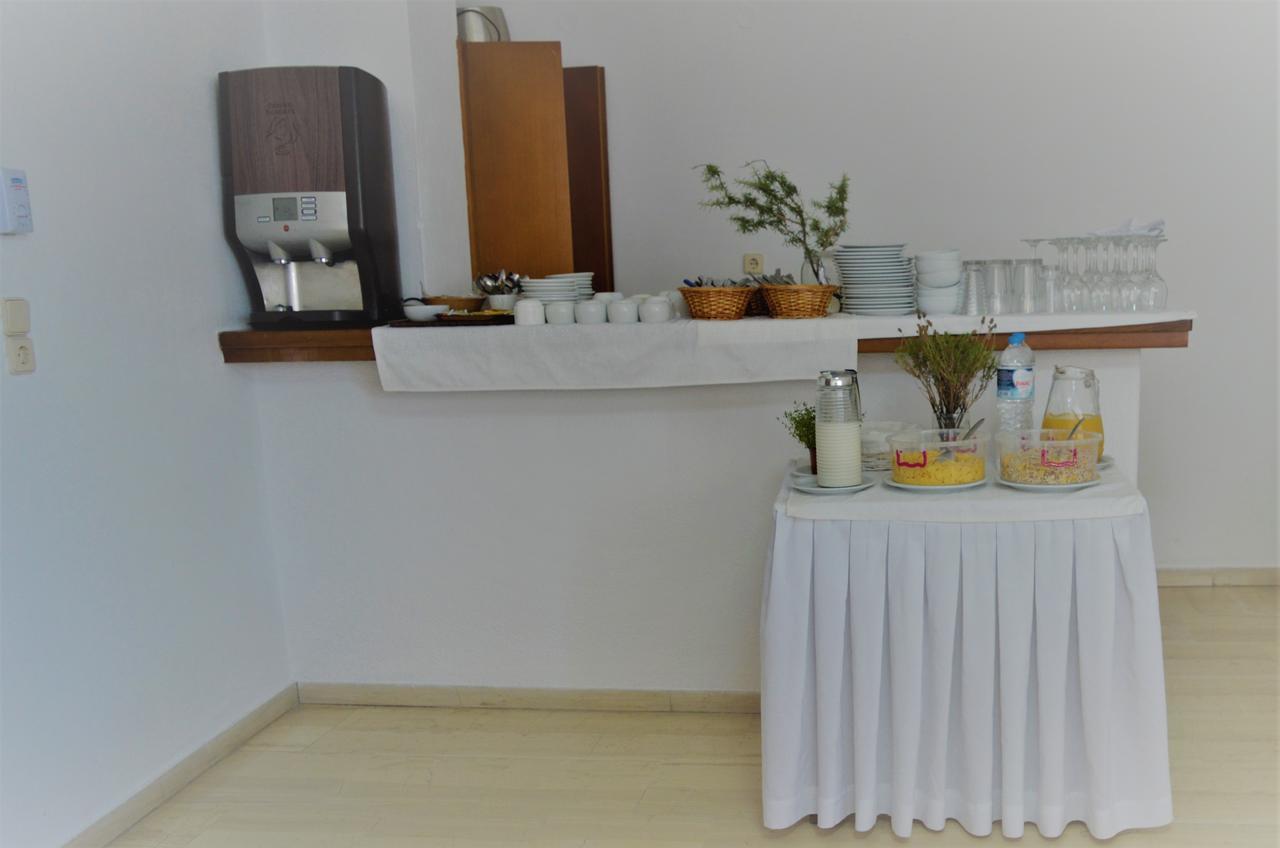 Kymata Hotel Kamári エクステリア 写真